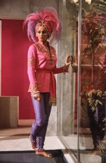 Ursula Andress feet photo thumbnail