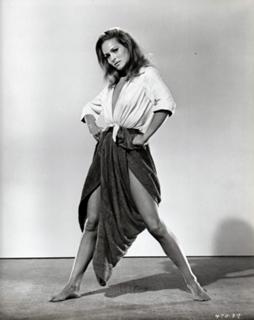 Ursula Andress feet photo thumbnail