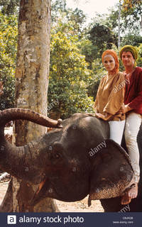 Ursula Andress feet photo thumbnail