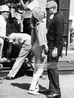 Ursula Andress feet photo thumbnail