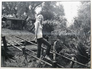 Ursula Andress feet photo thumbnail