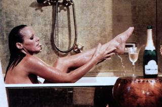 Ursula Andress feet photo thumbnail