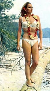 Ursula Andress feet photo thumbnail