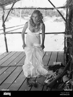 Ursula Andress feet photo 3