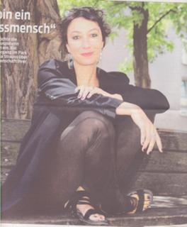 Ursula Strauss feet photo 1