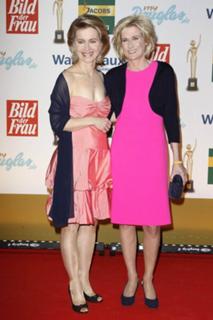 Ursula von der Leyen feet photo thumbnail