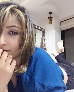 Urvashi Dholakia feet photo 15