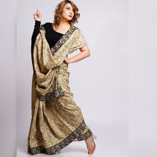 Urvashi Dholakia feet photo 6