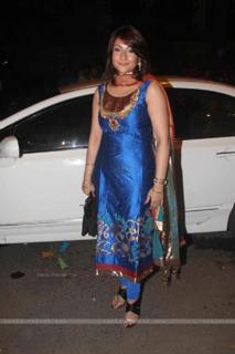 Urvashi Dholakia feet photo 11
