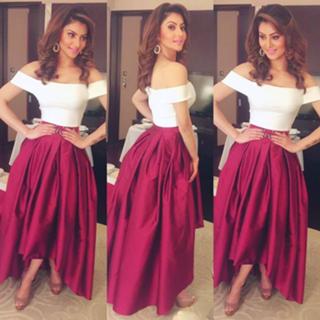 Urvashi Rautela feet photo thumbnail