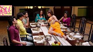 Urvashi Rautela feet photo thumbnail