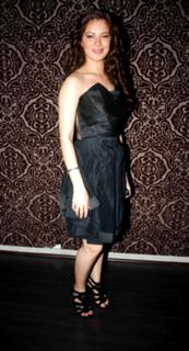 Urvashi Sharma feet photo 1