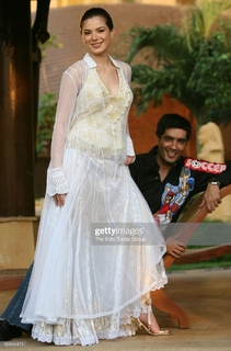 Urvashi Sharma feet photo 2