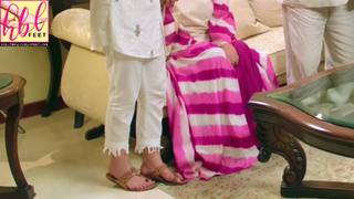 Urwa Hocane feet photo 2