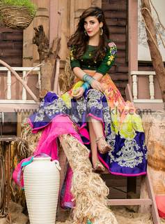 Urwa Hocane feet photo 12