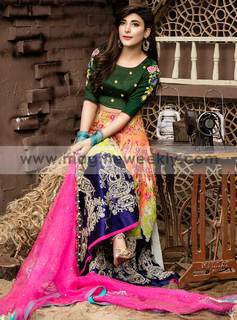 Urwa Hocane feet photo 11