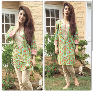 Urwa Hocane feet photo 17