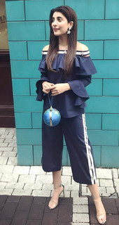 Urwa Hocane feet photo 11