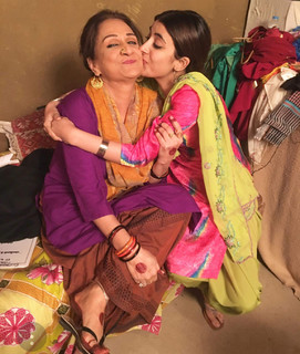 Urwa Hocane feet photo 8
