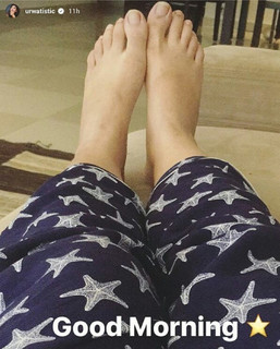 Urwa Hocane feet photo 5