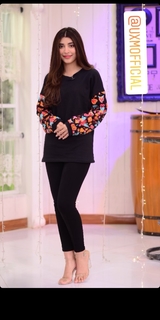 Urwa Hocane feet photo 19