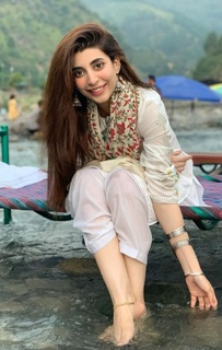 Urwa Hocane feet photo 10