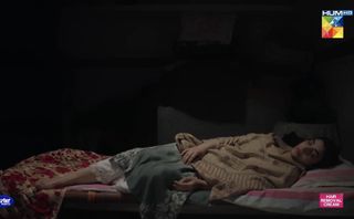 Urwa Hocane feet photo 1
