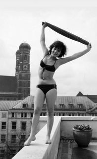 Uschi Glas feet photo thumbnail