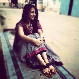 Ushna Shah feet photo 16