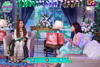 Ushna Shah feet photo 5