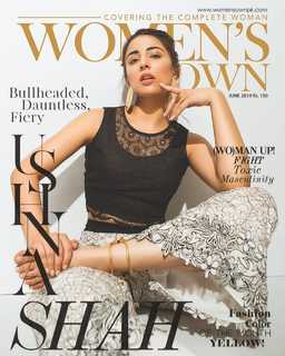 Ushna Shah feet photo 11
