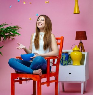 Ushna Shah feet photo 18
