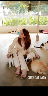 Ushna Shah feet photo 5