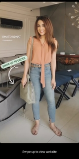 Ushna Shah feet photo 4