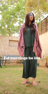 Ushna Shah feet photo 7