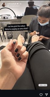 Ushna Shah feet photo 4