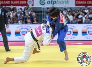 Uta Abe feet photo 6