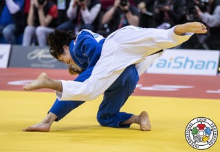 Uta Abe feet photo 14