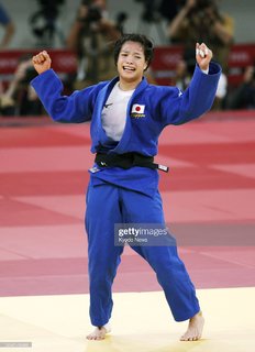 Uta Abe feet photo 8