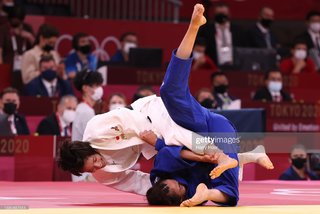 Uta Abe feet photo 7