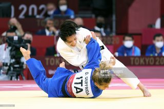 Uta Abe feet photo 17
