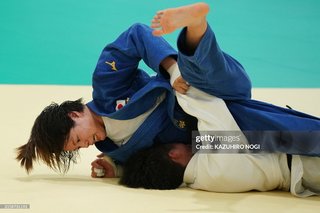 Uta Abe feet photo 4