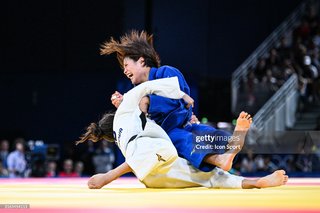 Uta Abe feet photo 2