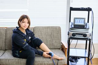 Uta Abe feet photo 5