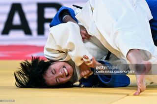 Uta Abe feet photo 4