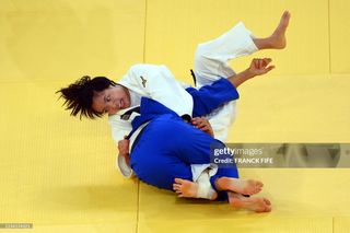Uta Abe feet photo 2