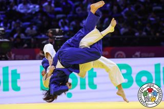 Uta Abe feet photo 8