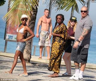 Uzo Aduba feet photo 20