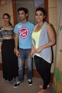 Vaani Kapoor feet photo thumbnail