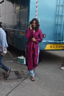 Vaani Kapoor feet photo thumbnail